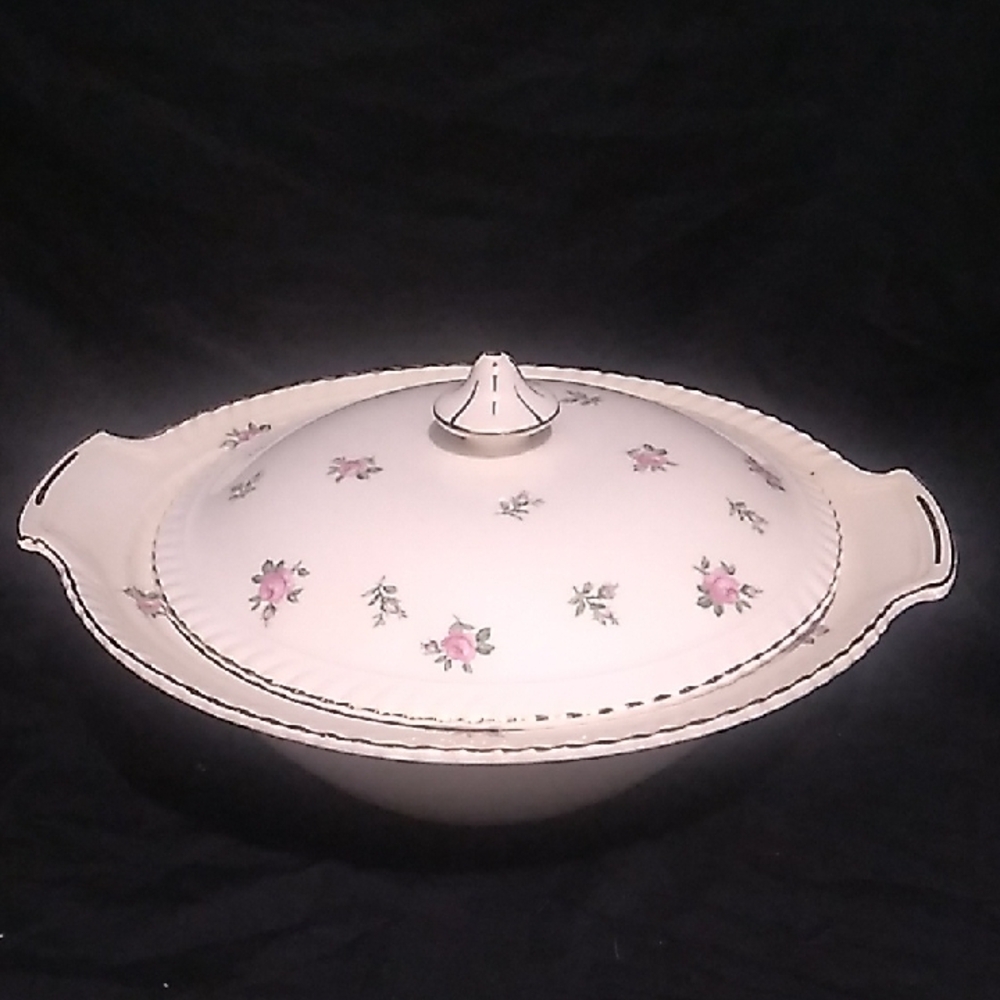 Vintage Tureen By Johnson Brothers Rose Floral Pattern With Gold Trim (B6)